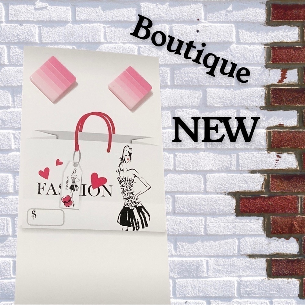 Boutique NEW - pink shades timeless cute earrings